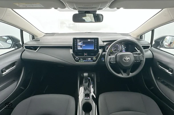 2022 Toyota Corolla Sedan Hybrid Ascent Sport image 2
