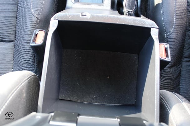 2023 Toyota Hilux 4x4 SR5 image 36