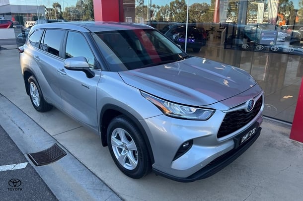 2024 Toyota Kluger GX image 5