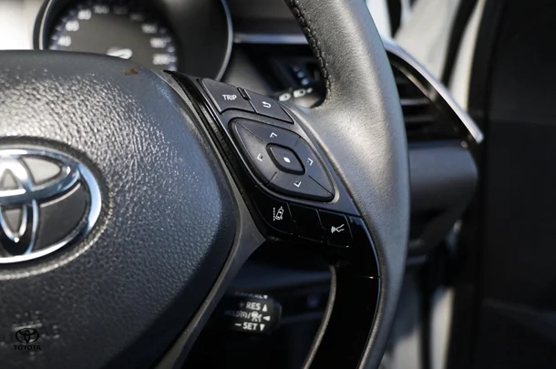 2021 Toyota C-HR Hybrid Koba 2WD image 15