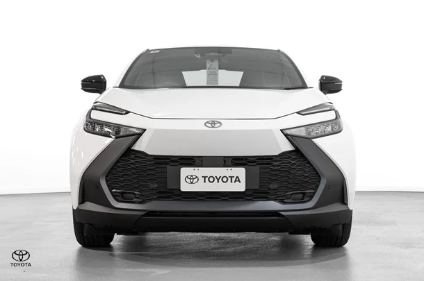 2023 Toyota C-HR Hybrid GXL-2WD image 2