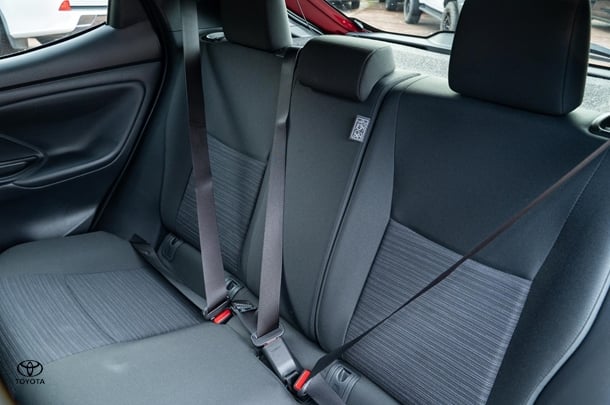 2023 TOYOTA Yaris Hybrid SX image 9