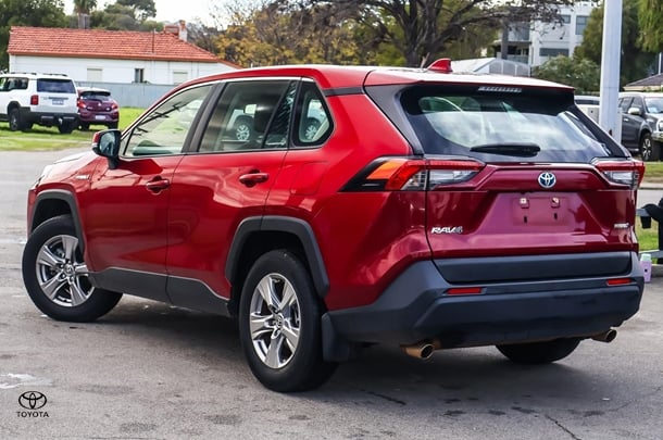 2023 Toyota Rav4 Hybrid GX image 2