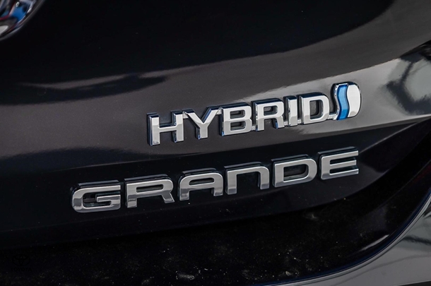 2022 Toyota Kluger Hybrid AWD GRANDE image 18
