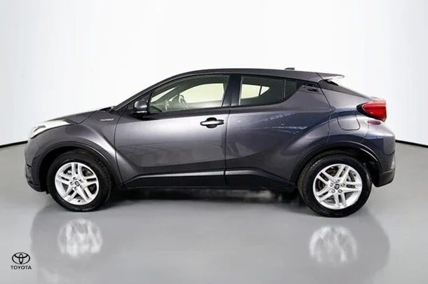 2023 Toyota CH-R GXL 2WD image 5