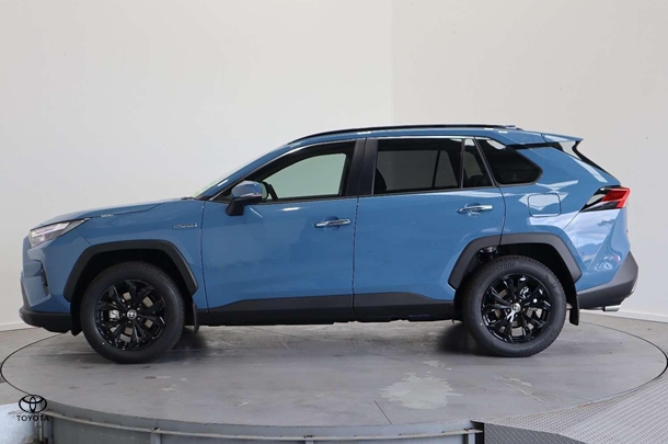 2024 Toyota RAV4 Hybrid Cruiser 2WD image 8