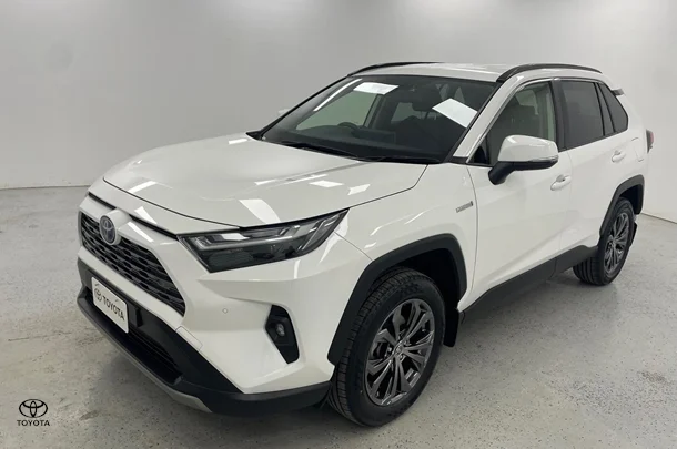 2023 Toyota RAV4 Hybrid GXL-2WD image 7