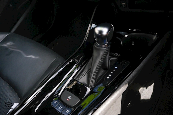 2023 Toyota C-HR Hybrid Koba 2WD image 14