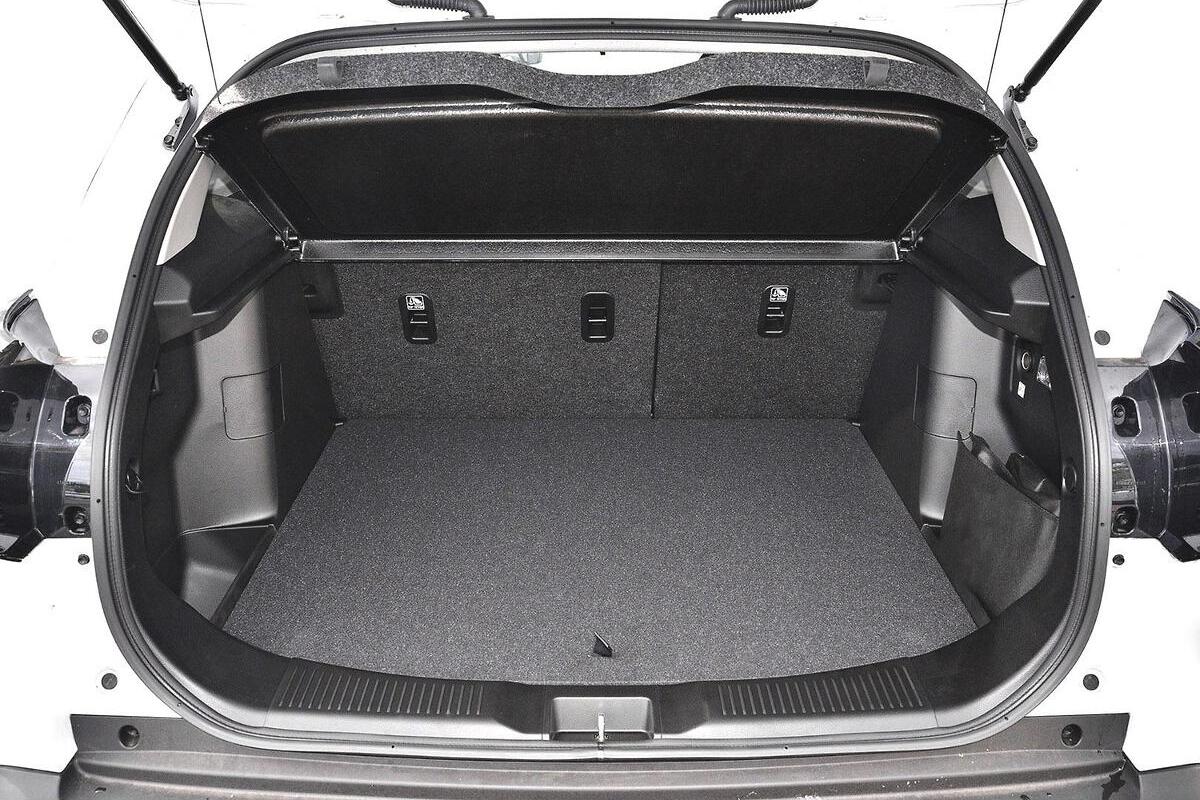 2024 Suzuki S-Cross Auto image 8