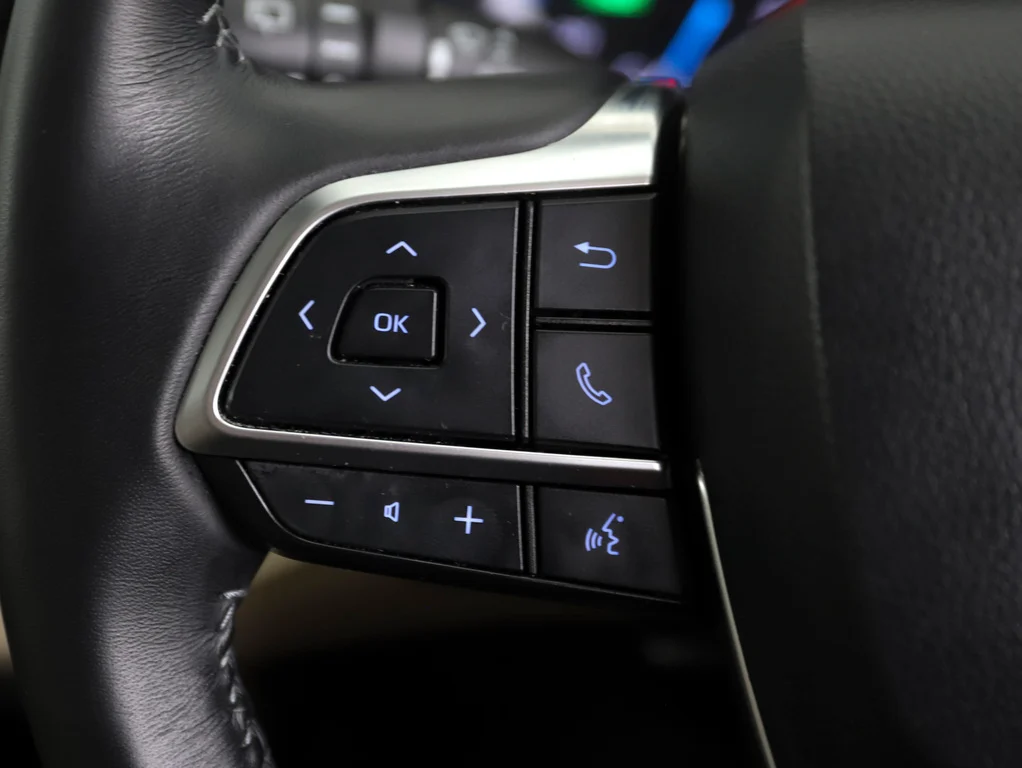 2021 Toyota Kluger Hybrid AWD GRANDE image 10
