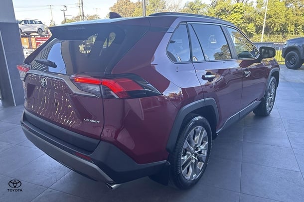 2023 Toyota RAV4 Cruiser 2WD image 5
