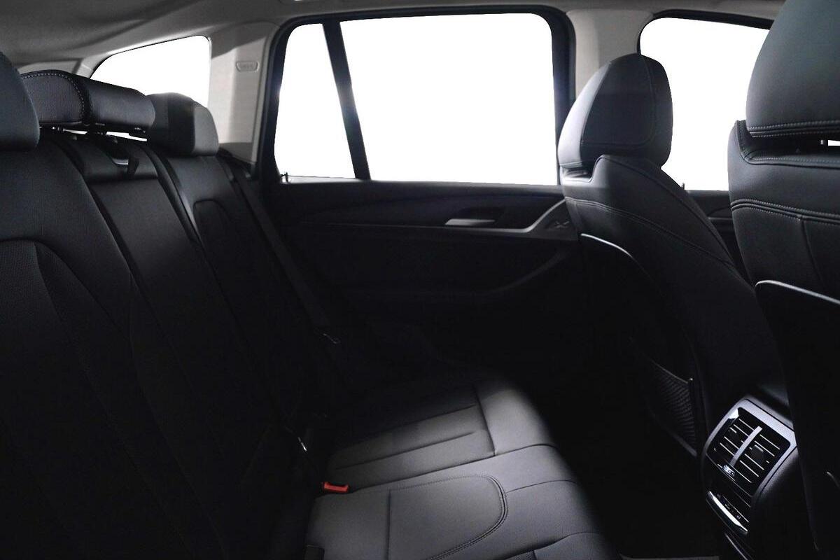 2024 BMW X3 xDrive20d G01 LCI Auto 4x4 image 8