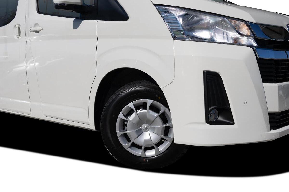 2024 Toyota Hiace LWB Auto image 7