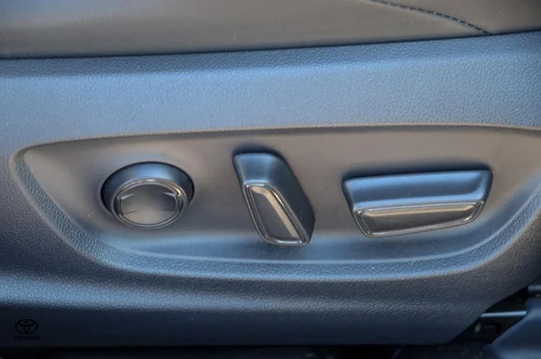 2024 Toyota Corolla Sedan Hybrid ZR image 17