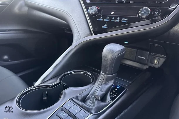 2023 Toyota Camry Hybrid Ascent image 18