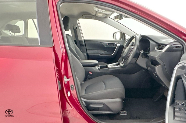 2023 Toyota Rav4 Hybrid GX-2WD image 14