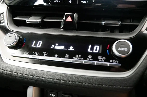 2023 Toyota Corolla Cross HV Atmos image 10