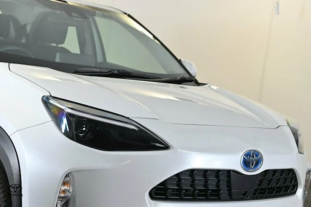 2023 Toyota Yaris Cross Hybrid GX image 5