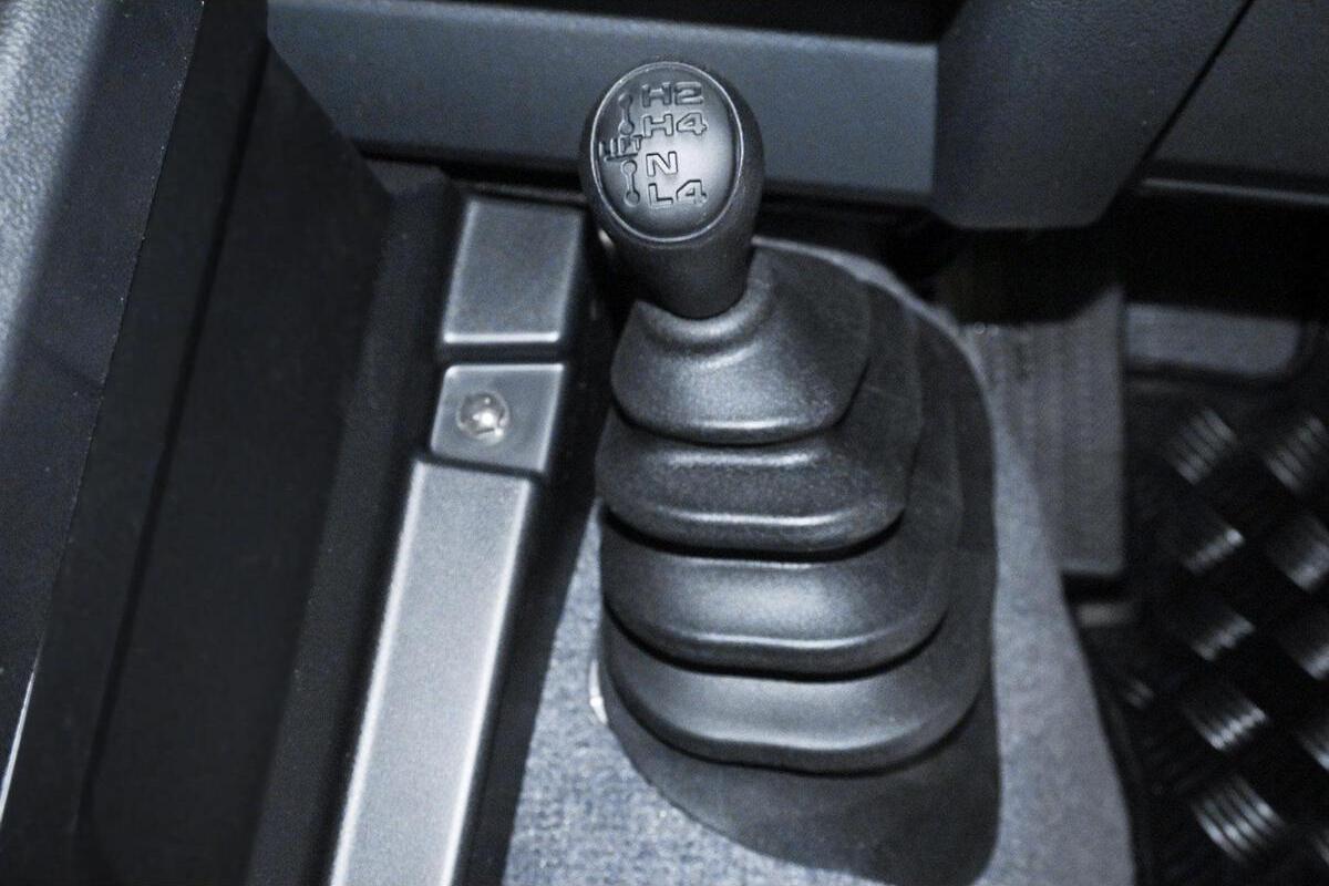 2024 Toyota Landcruiser GXL Manual 4x4 Double Cab image 16