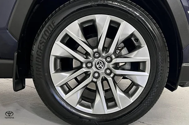 2023 Toyota RAV4 Cruiser 2WD image 5