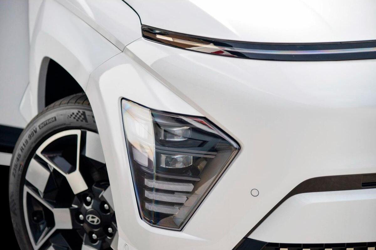 2024 Hyundai Kona Electric Premium Auto 2WD MY25 image 9