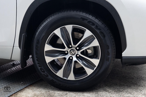 2023 Toyota Kluger Hybrid GXL AWD image 20