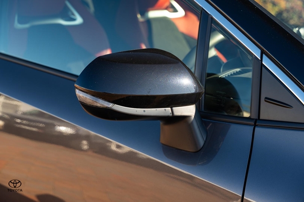 2024 TOYOTA Corolla Hatch Hybrid ZR image 25