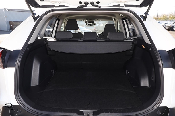 2021 Toyota RAV4 GXL-2WD image 13