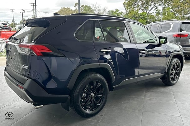 2023 Toyota Rav4 Hybrid Cruiser-AWD image 5