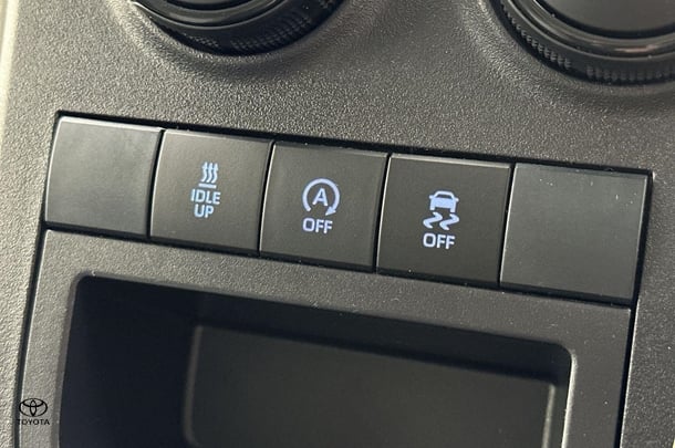 2019 Toyota Hiace LWB image 26