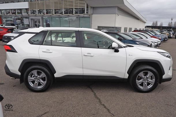 2024 Toyota Rav4 Hybrid GX-2WD image 11