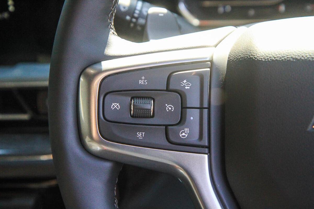 2024 Chevrolet Silverado 1500 LTZ Premium W/Tech Pack Auto 4x4 MY24 image 14