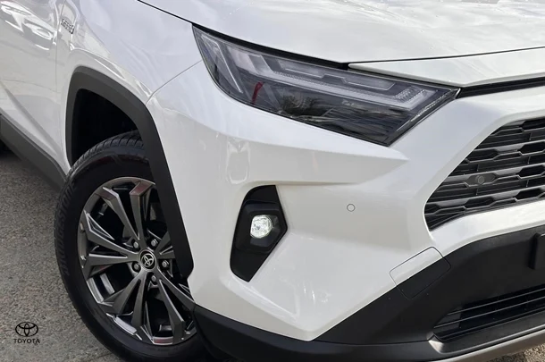 2024 Toyota RAV4 Hybrid GXL AWD image 3