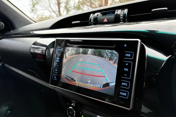 2018 Toyota HILUX Rugged X image 31