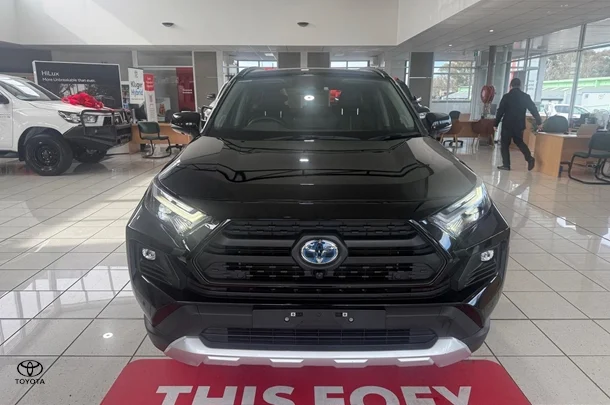 2023 Toyota RAV4 Hybrid Edge AWD image 2