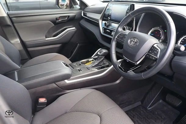 2021 Toyota Kluger Hybrid GX AWD image 2