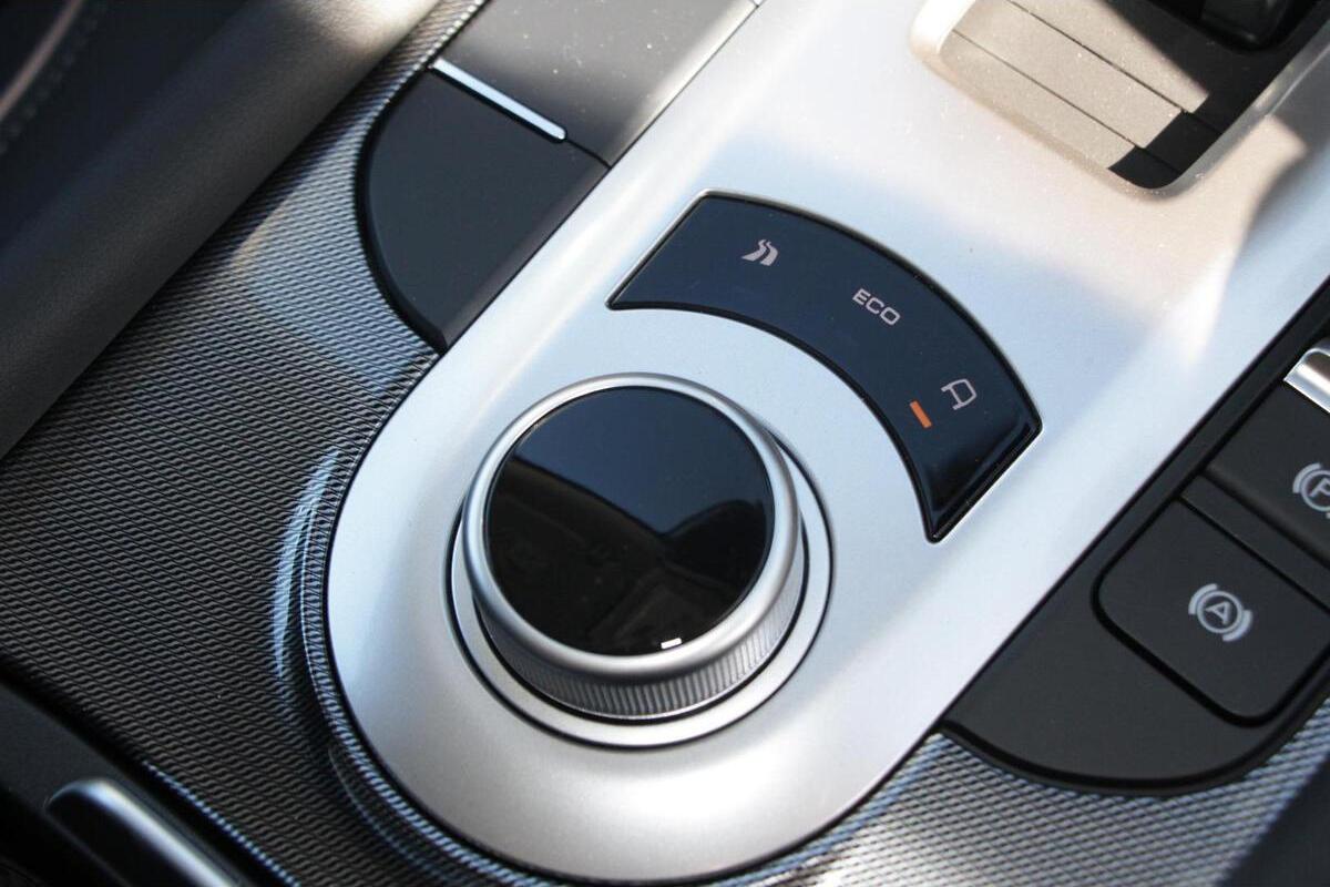 2024 GWM Ute Cannon-X Auto 4x4 Dual Cab image 16