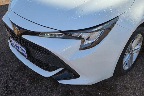 2020 Toyota COROLLA Ascent Sport image 10
