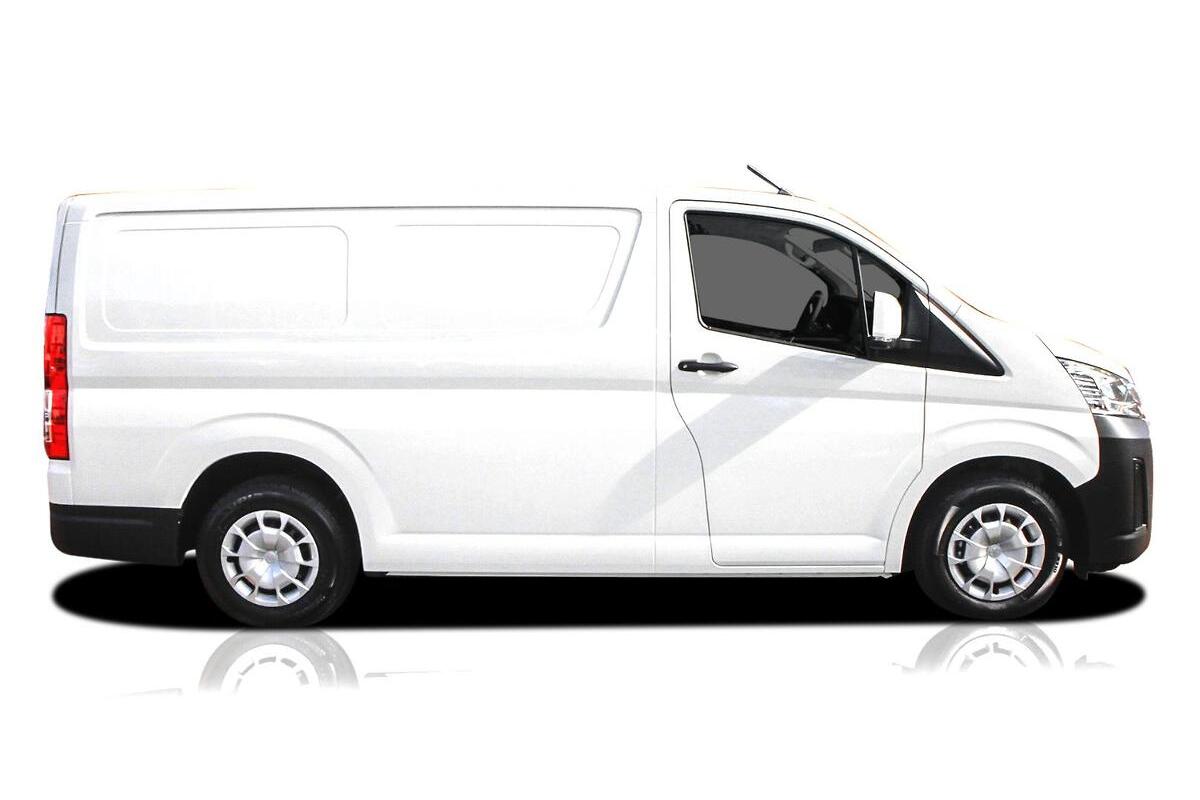 2024 Toyota Hiace LWB Auto image 5