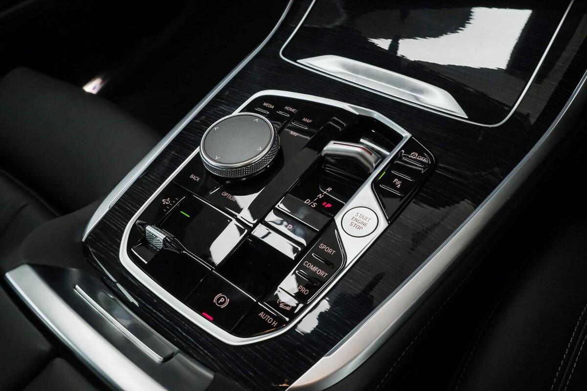 2024 BMW X7 xDrive40i M Sport G07 LCI Auto 4x4 image 16