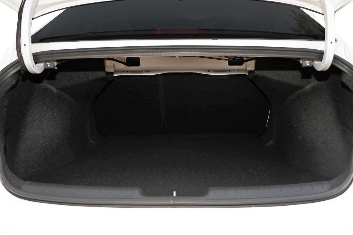 2025 Hyundai i30 Elite Auto MY25 image 10