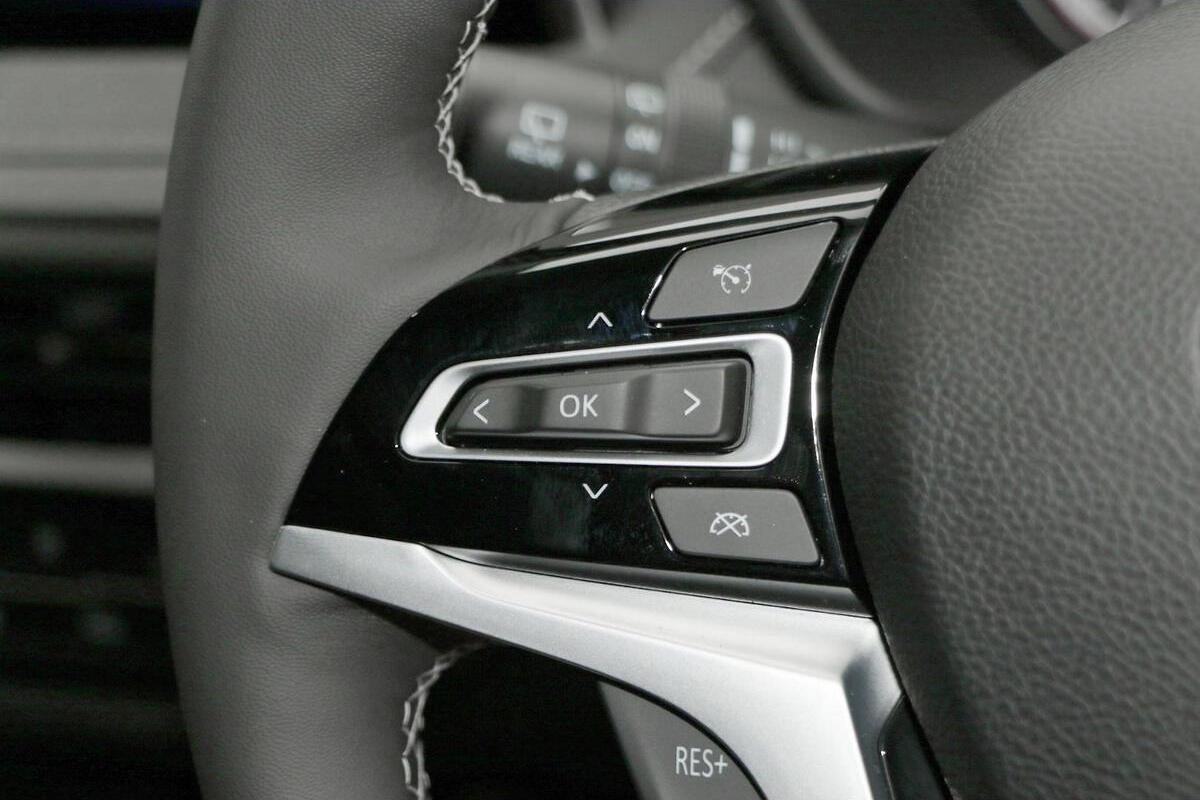 2024 LDV D90 Executive Auto image 17