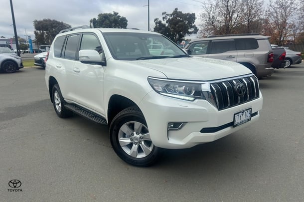 2021 Toyota Prado GXL image 1