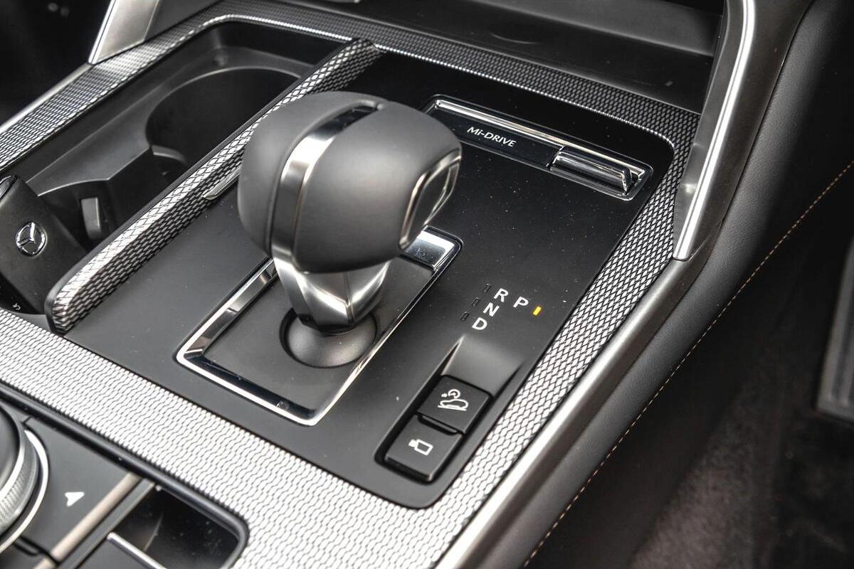 2024 Mazda CX-90 G50e Touring KK Auto i-ACTIV AWD image 15