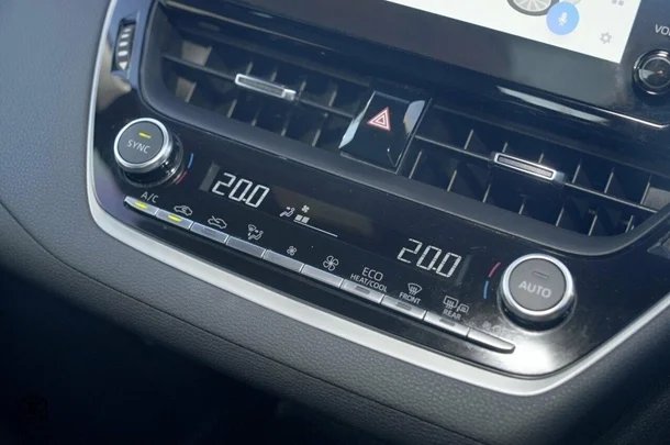 2023 Toyota Corolla Hatch Hybrid Ascent Sport image 18