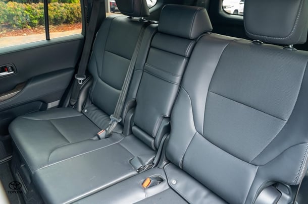 2023 TOYOTA Landcruiser VX image 9