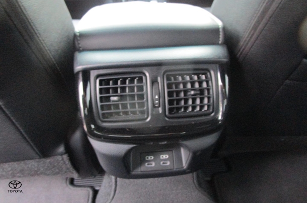 2024 Toyota Hilux Rogue image 14