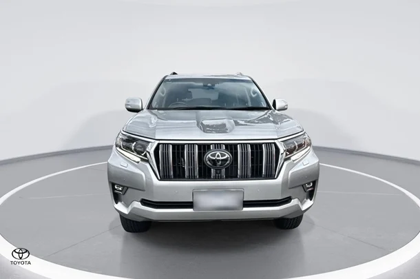 2023 Toyota Prado VX image 3
