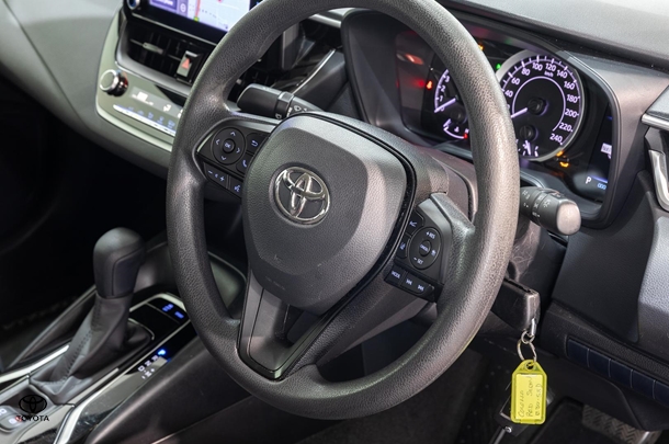 2020 Toyota Corolla Sedan Ascent Sport image 22