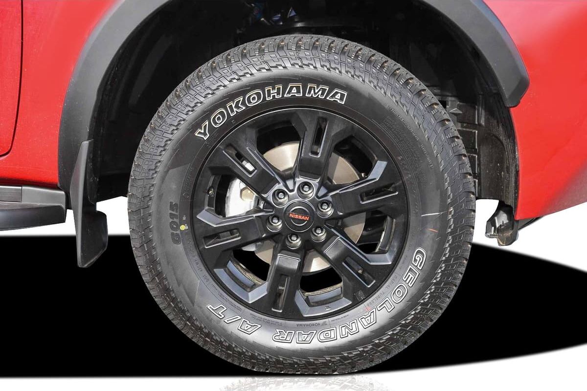 2025 Nissan Navara PRO-4X D23 Auto 4x4 MY24 Dual Cab image 8